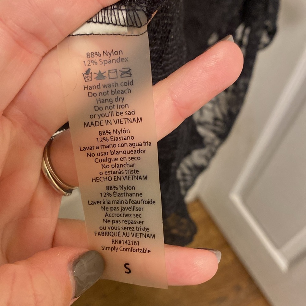 Lularoe Cover Up - Picture 6 of 6